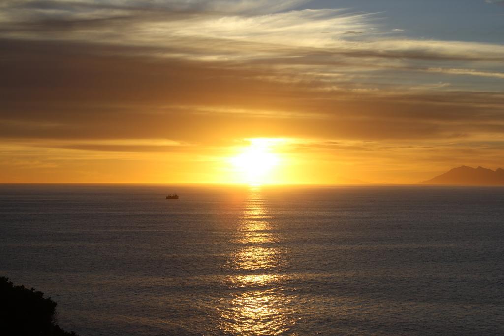 Sunset View At Whale Cove Apartment Gansbaai Exterior photo